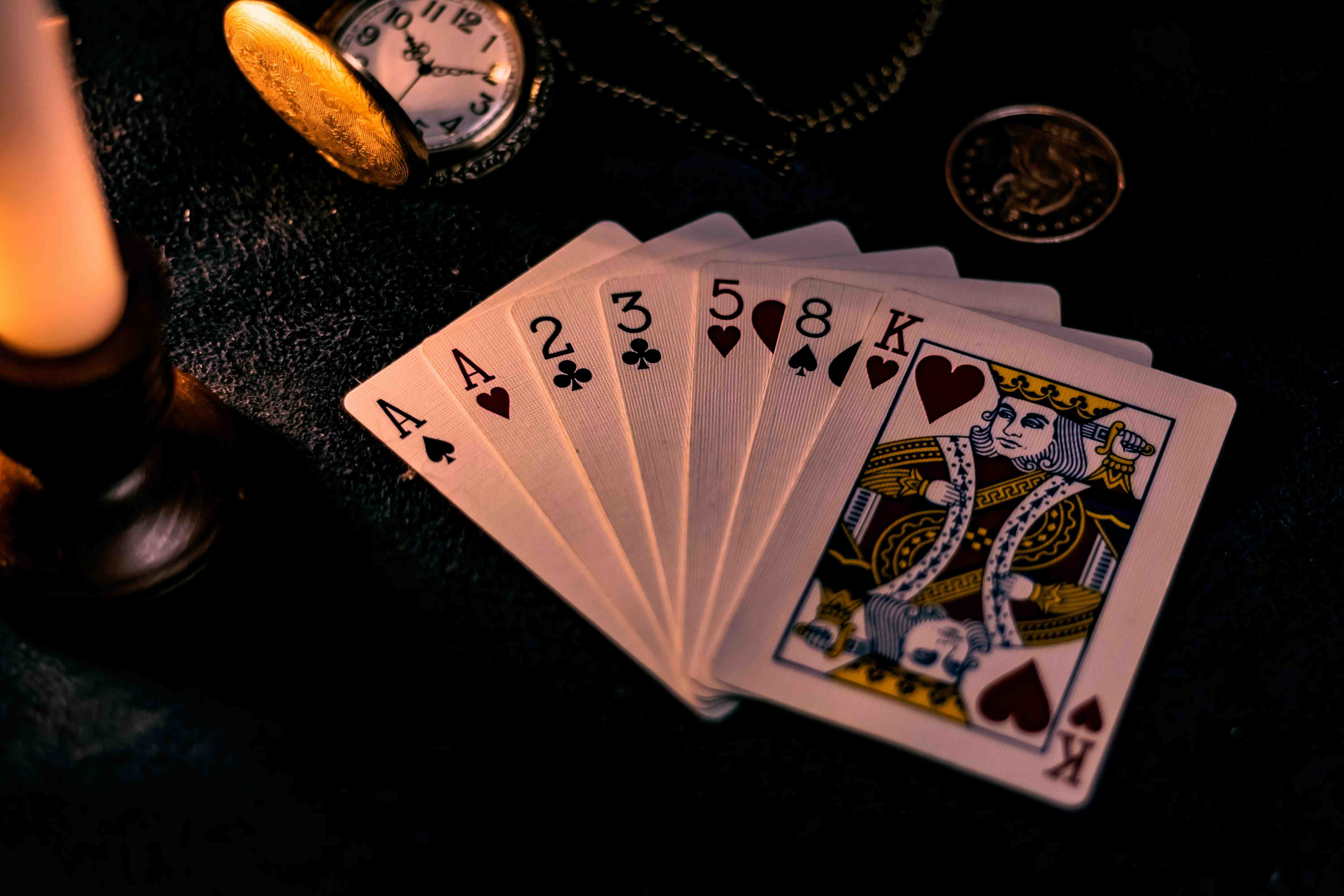 Tampilan antarmuka aplikasi Shio23 saat download dan bermain slot di ponsel